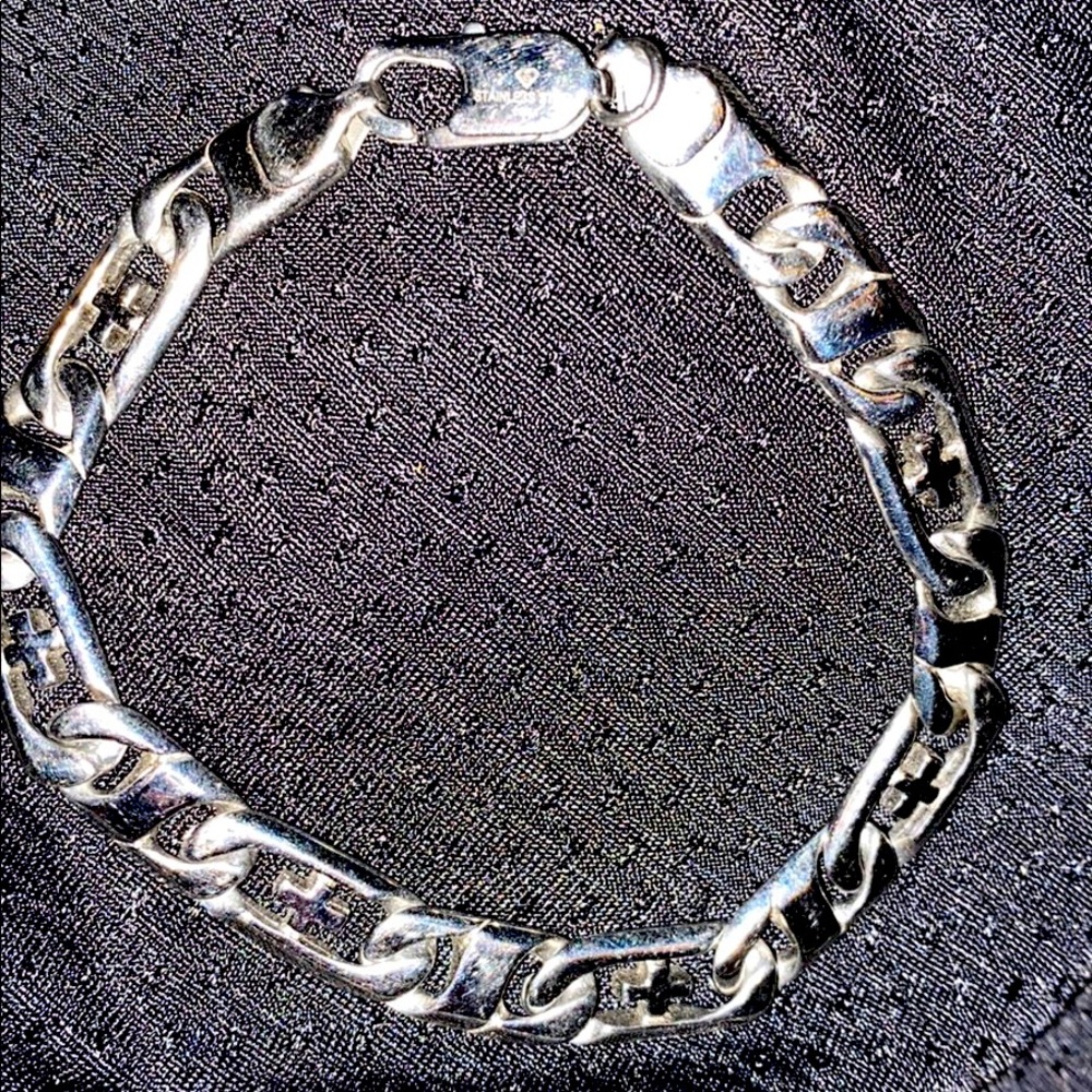 Stainless steel cross bracelet